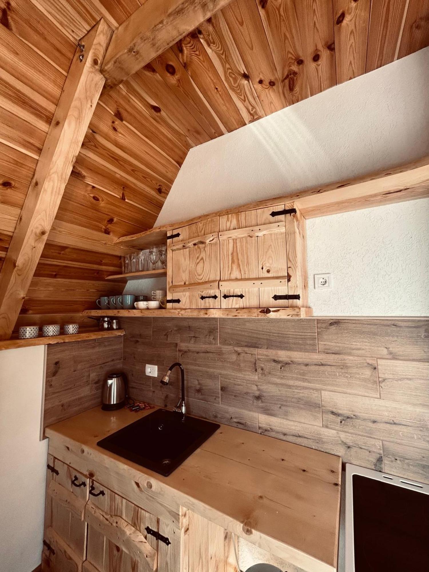 Nomad Lodge Zminica جابلياك المظهر الخارجي الصورة
